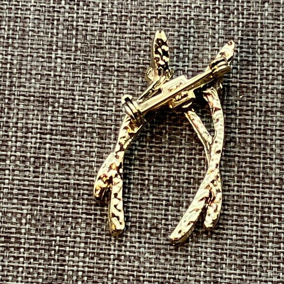 Double Wishbone Brooch Pin 1.5 In Gold Green Rhinestone Pearl Lucky Bling Glam